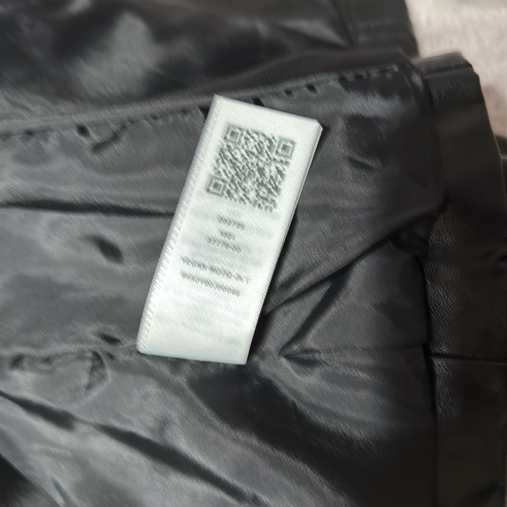 Jacket - Picture 10 of 12